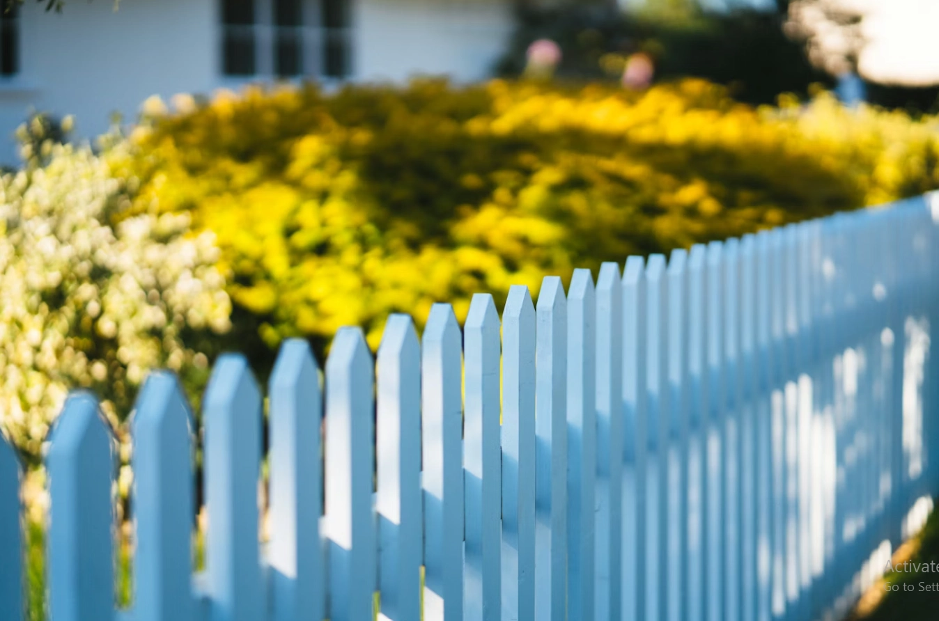 fence builder