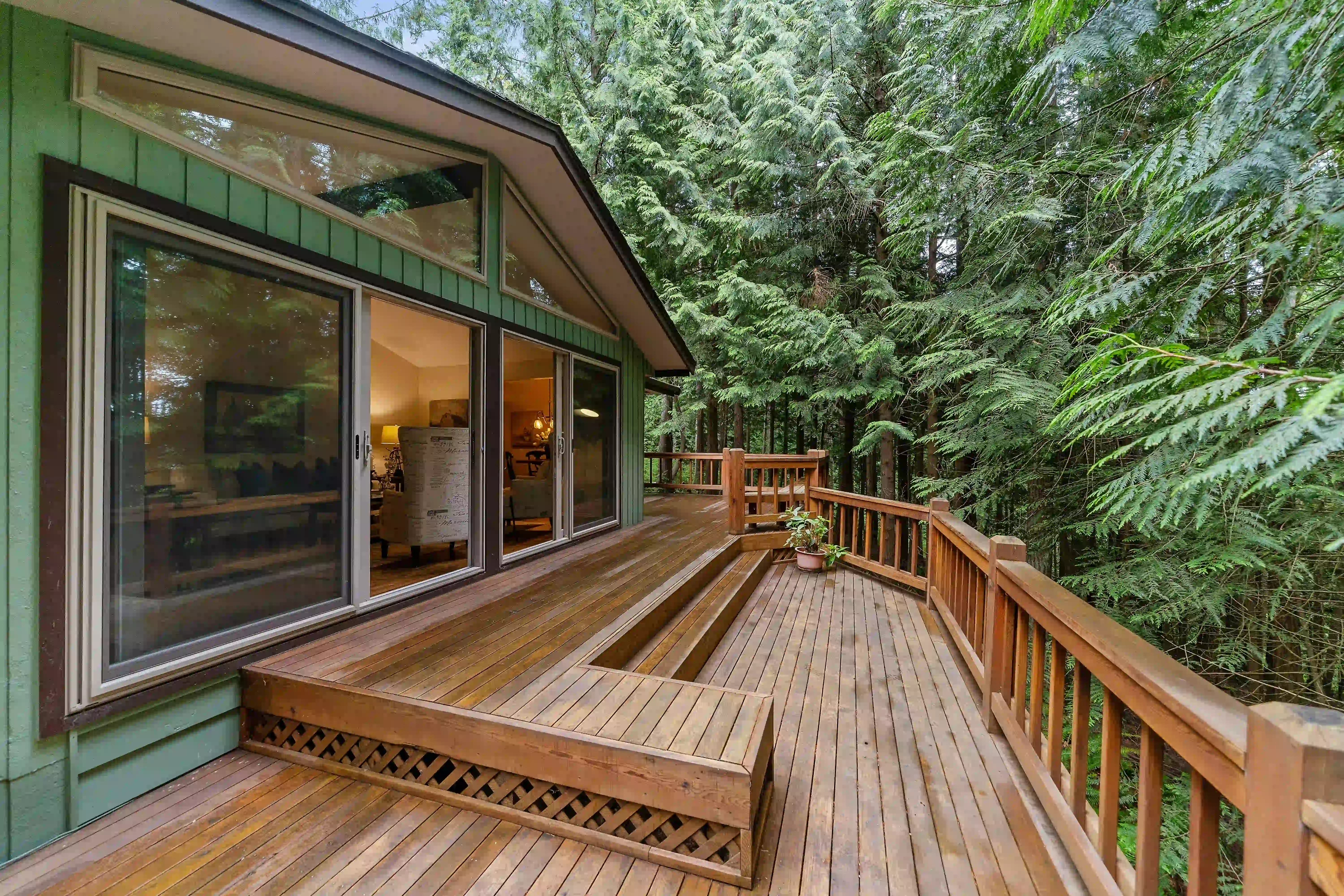 deck building contractors