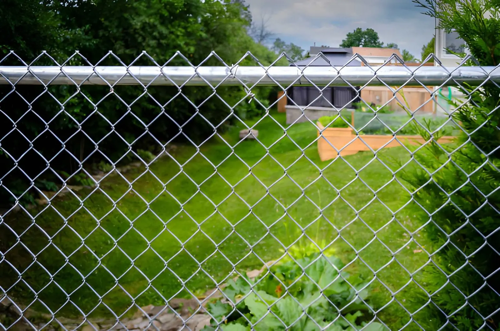 chain link fence contractors Akron OH